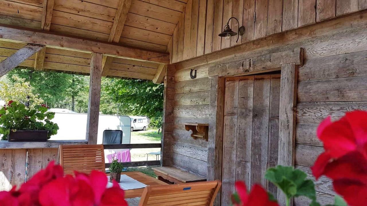 Camping Danica Cottage Stan بوينج المظهر الخارجي الصورة