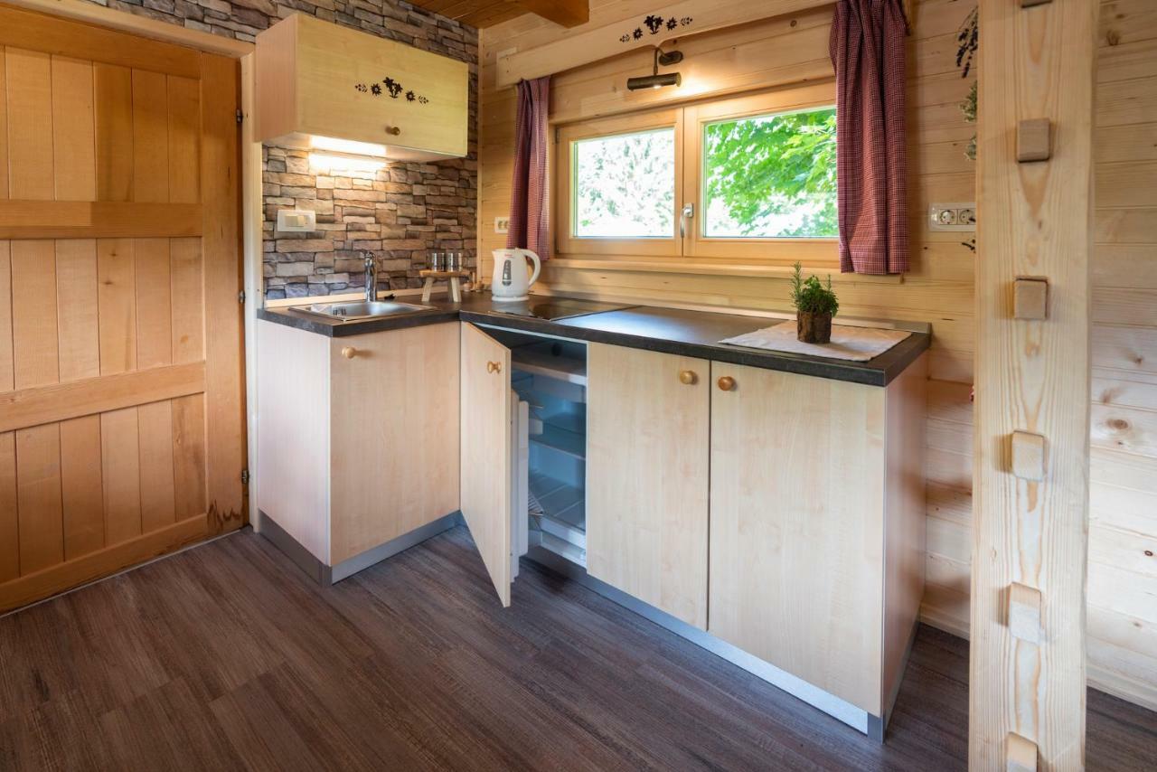 Camping Danica Cottage Stan بوينج المظهر الخارجي الصورة